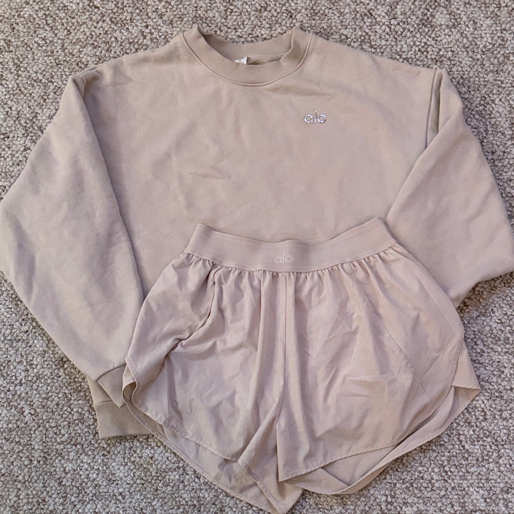 ALO Yoga Tan Athletic sweat shirt and shorts set - sold together